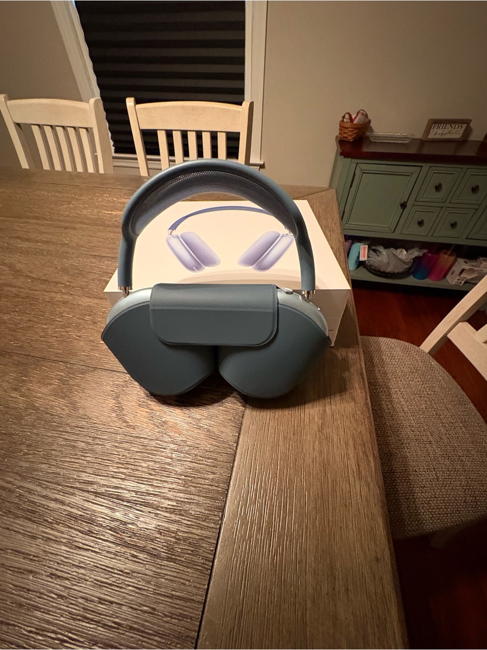 AirPod Max - Picture 2 of 4